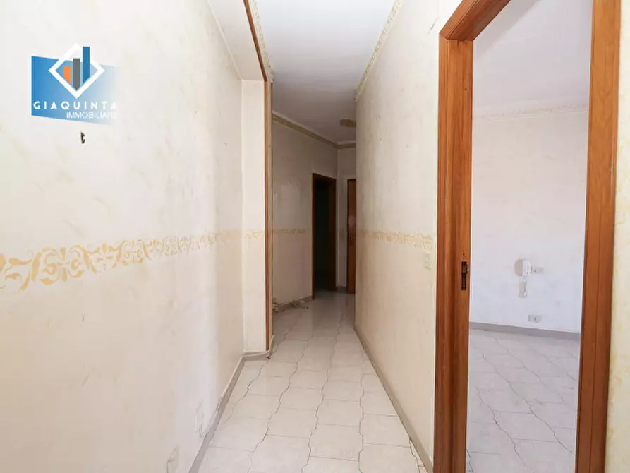 Immagine 13 di Appartamento in vendita  in Via Fratelli Bandiera n. 24 a Palagonia