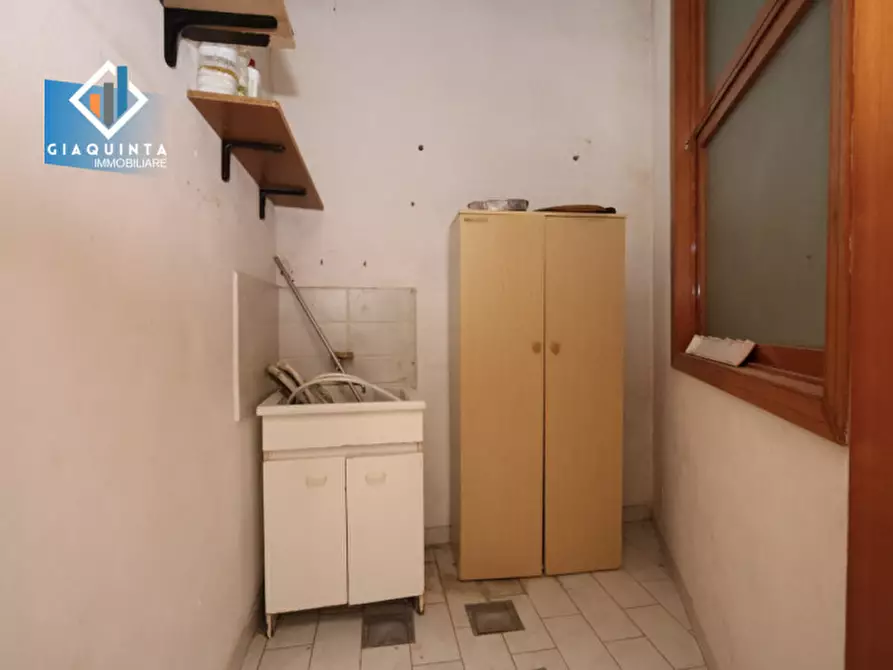 Immagine 14 di Appartamento in vendita  in Via Fratelli Bandiera n. 24 a Palagonia