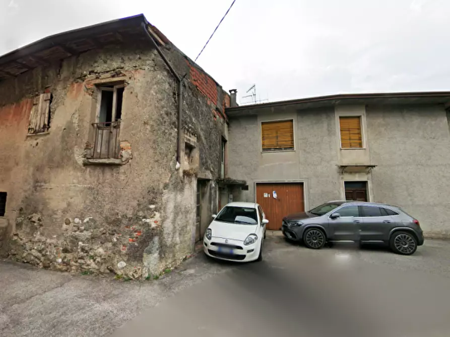 Immagine 2 di Casa indipendente in vendita  in piazza municipio a Calvagese Della Riviera