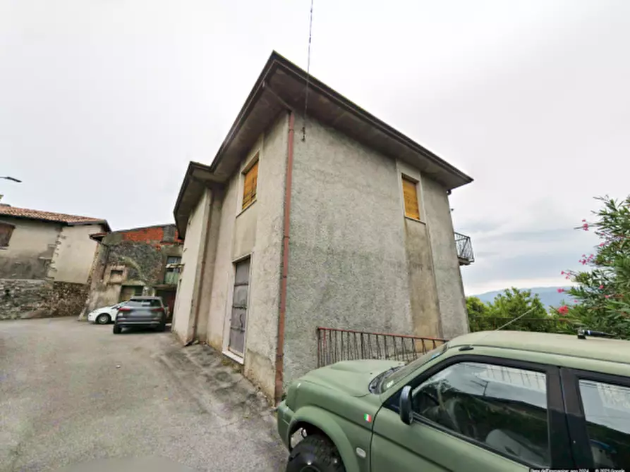 Immagine 3 di Casa indipendente in vendita  in piazza municipio a Calvagese Della Riviera