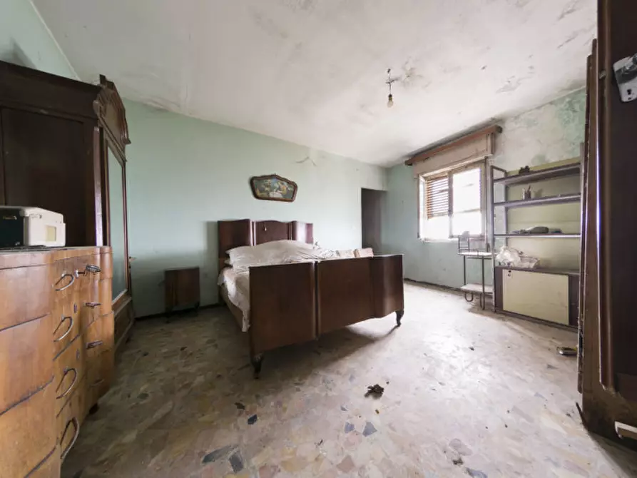 Immagine 13 di Casa indipendente in vendita  in piazza municipio a Calvagese Della Riviera