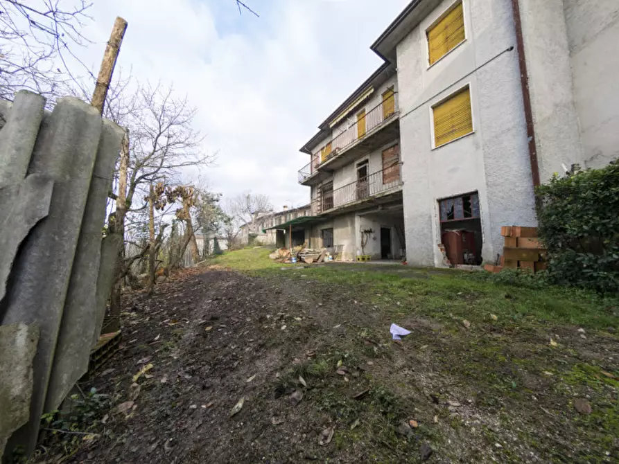 Immagine 24 di Casa indipendente in vendita  in piazza municipio a Calvagese Della Riviera