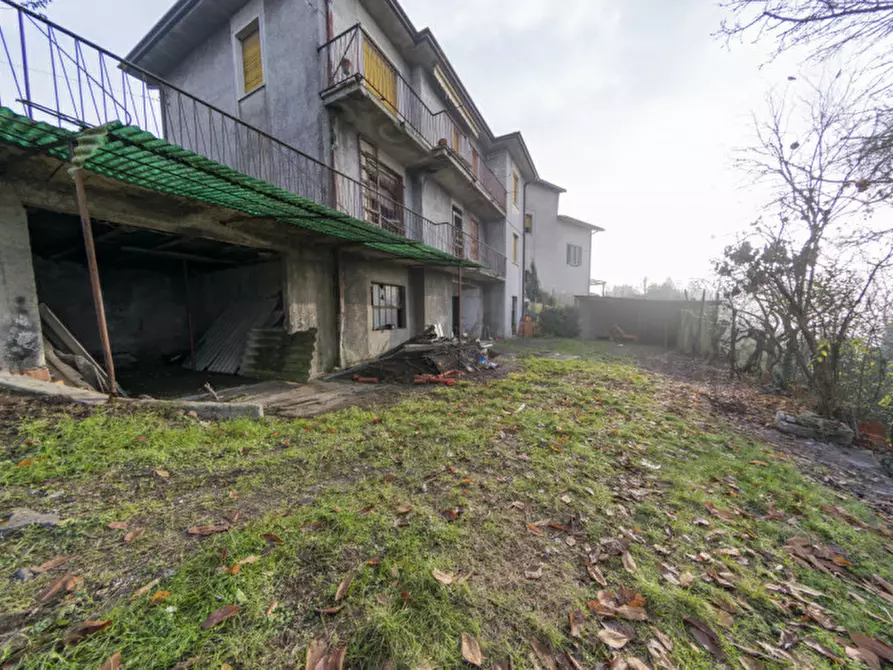 Immagine 25 di Casa indipendente in vendita  in piazza municipio a Calvagese Della Riviera