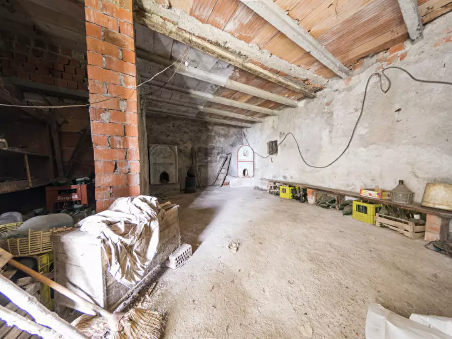 Immagine 27 di Casa indipendente in vendita  in piazza municipio a Calvagese Della Riviera