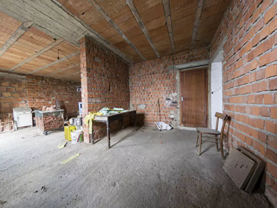 Immagine 31 di Casa indipendente in vendita  in piazza municipio a Calvagese Della Riviera