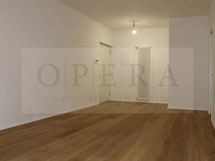 Immagine 2 di Appartamento in vendita  in Via Vicenza - Vicenzastraße a Bolzano