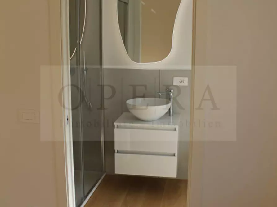 Immagine 6 di Appartamento in vendita  in Via Vicenza - Vicenzastraße a Bolzano