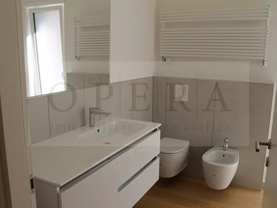 Immagine 8 di Appartamento in vendita  in Via Vicenza - Vicenzastraße a Bolzano