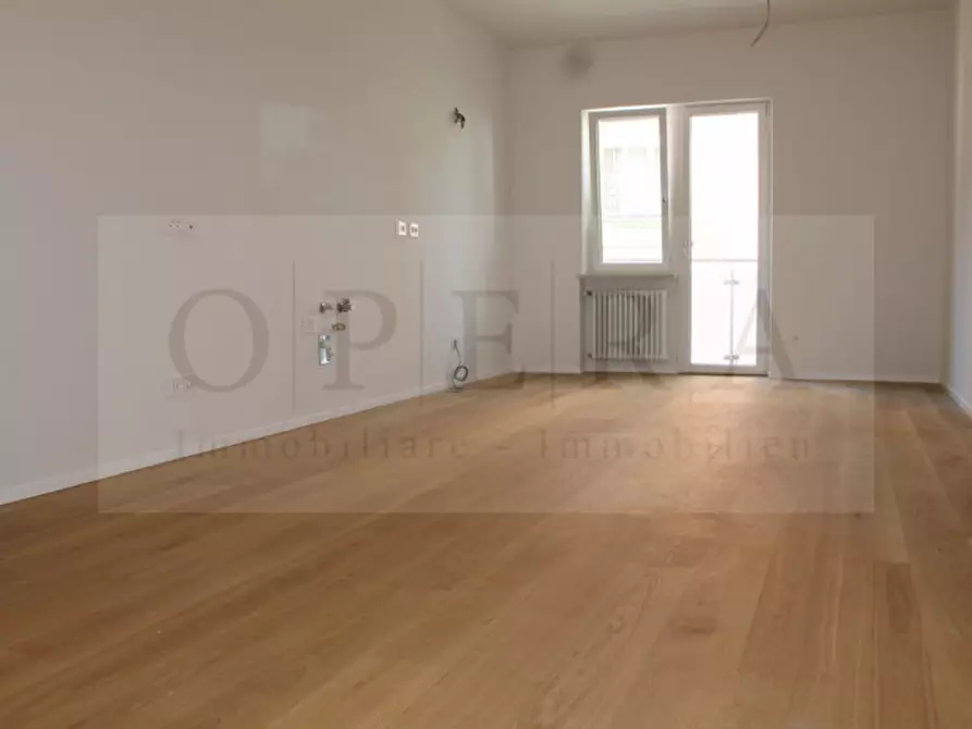 Immagine 11 di Appartamento in vendita  in Via Vicenza - Vicenzastraße a Bolzano