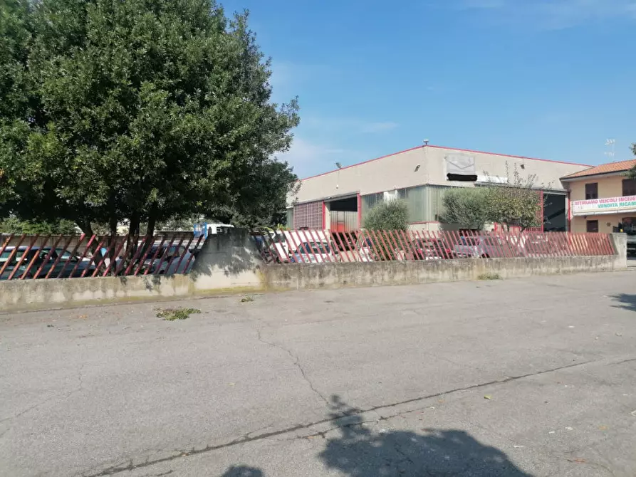 Immagine 2 di Capannone industriale in vendita  in via primo maggio 61 a Rovato