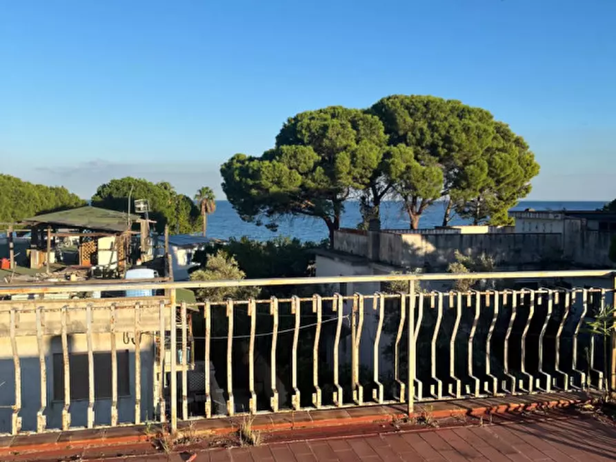 Immagine 10 di Appartamento in vendita  in c.da pietragrande a Montauro