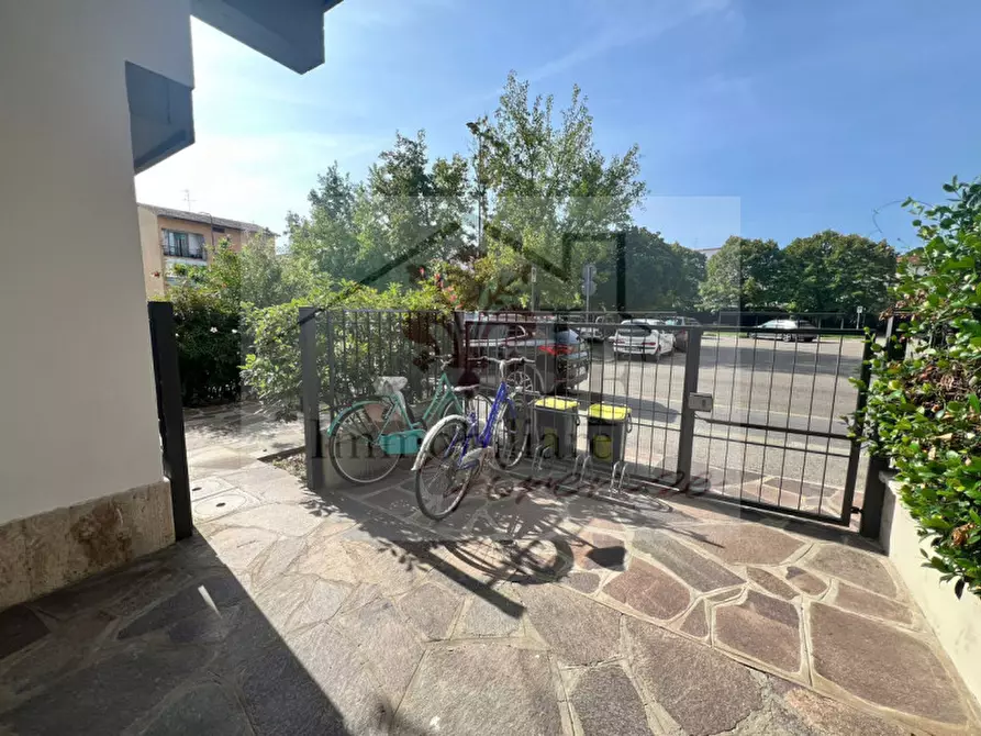 Immagine 2 di Appartamento in vendita  in Via Amilcare Ponchielli a Campi Bisenzio