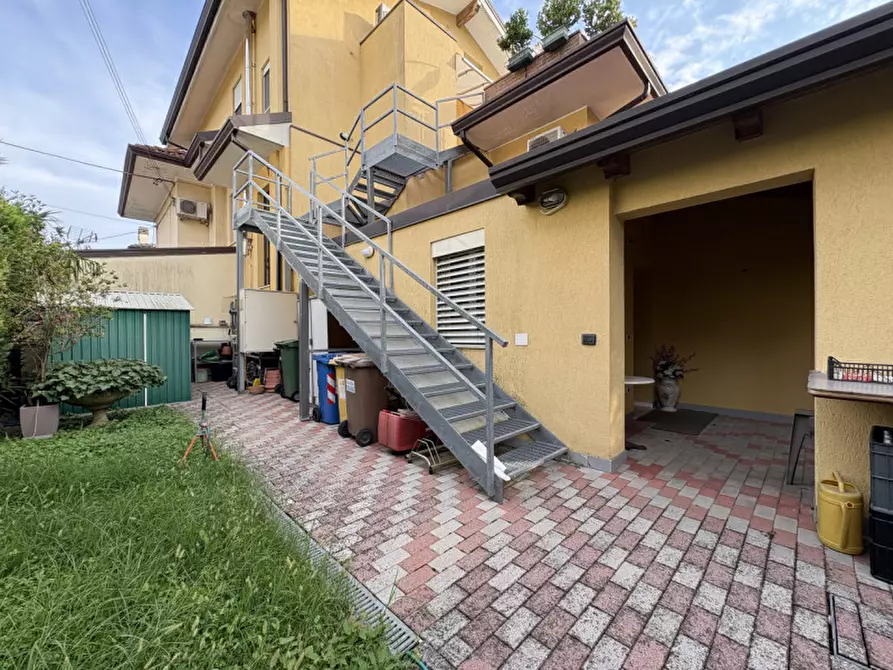 Immagine 6 di Attico in vendita  in Via Antonio Gramsci a Montegrotto Terme