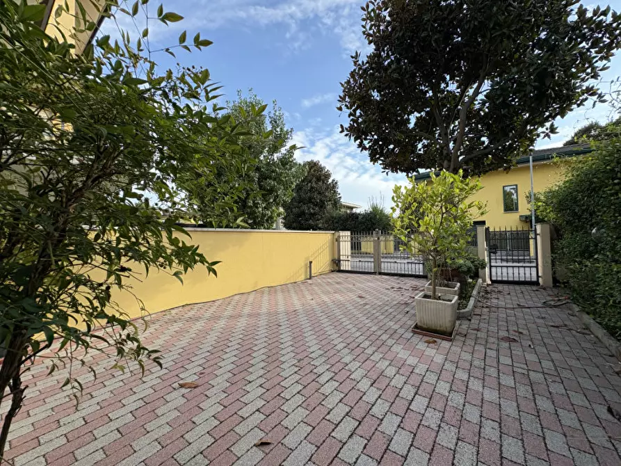 Immagine 9 di Attico in vendita  in Via Antonio Gramsci a Montegrotto Terme