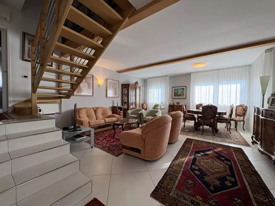 Immagine 10 di Attico in vendita  in Via Antonio Gramsci a Montegrotto Terme