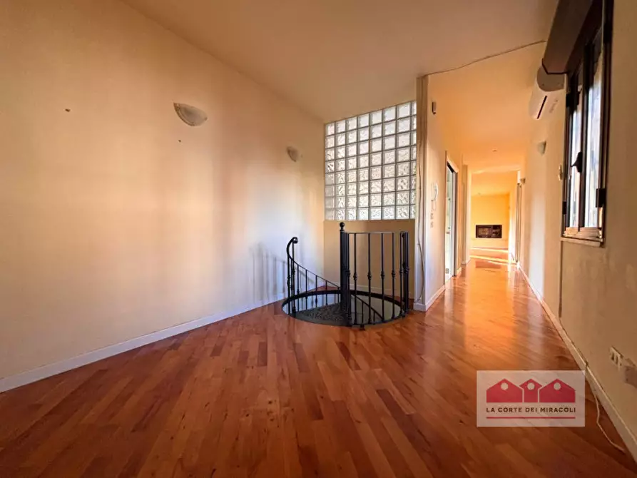 Immagine 7 di Casa indipendente in affitto  a Vicenza