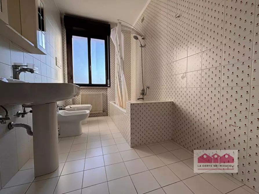 Immagine 17 di Casa indipendente in affitto  a Vicenza