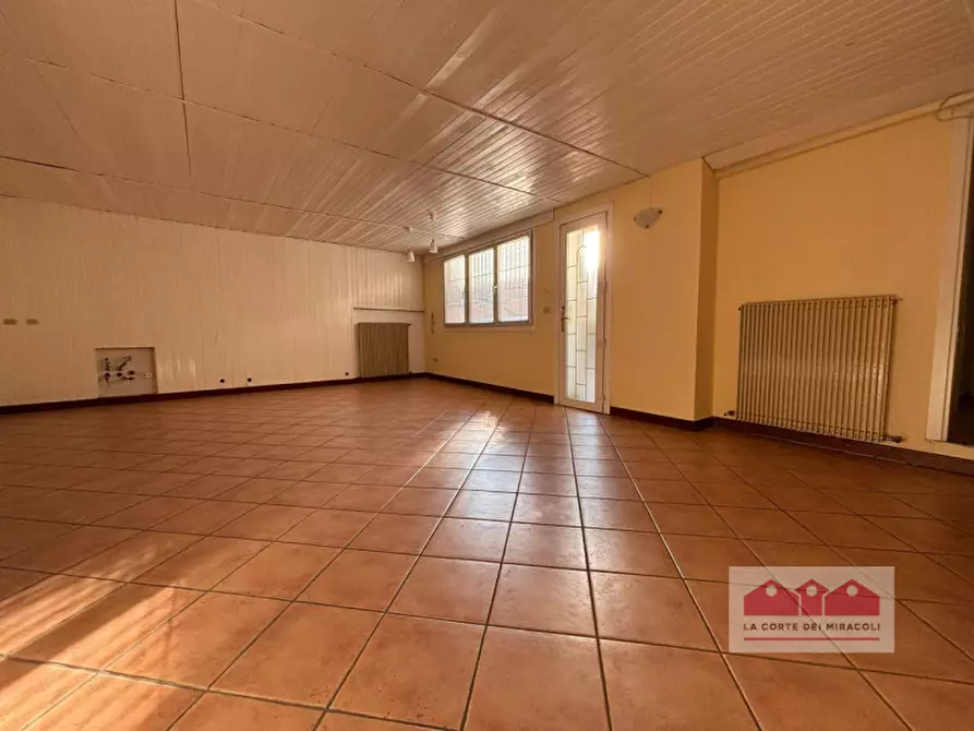 Immagine 28 di Casa indipendente in affitto  a Vicenza