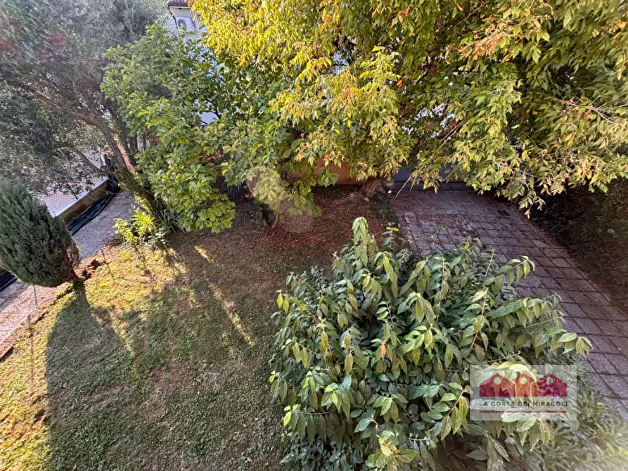 Immagine 31 di Casa indipendente in affitto  a Vicenza