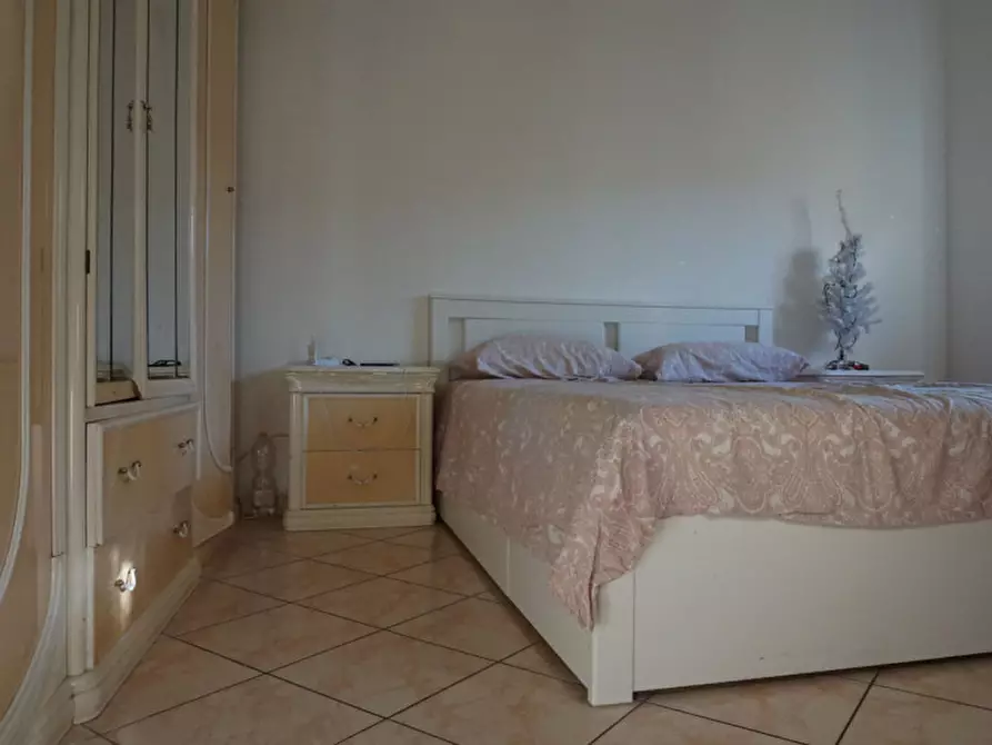 Immagine 15 di Appartamento in vendita  in Via Paolo Ferrari, 5 a Sissa Trecasali