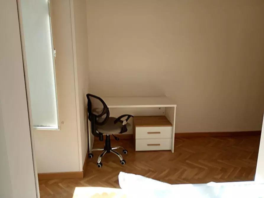 Immagine 5 di Camera in affitto  in Via Belvedere 14 a Napoli