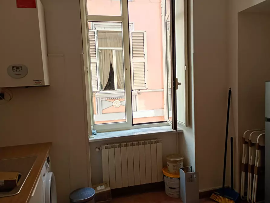 Immagine 18 di Camera in affitto  in Via Belvedere 14 a Napoli