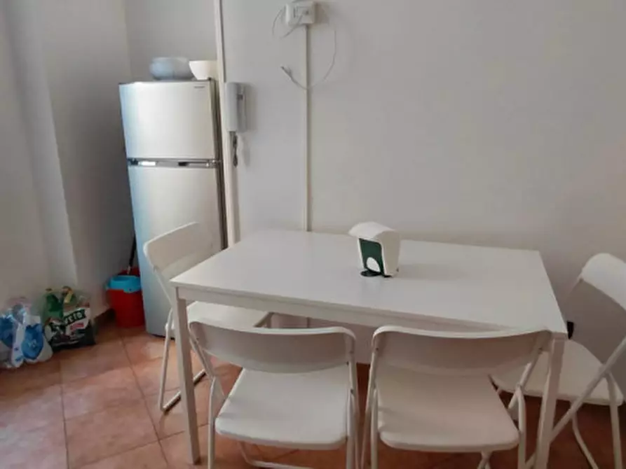 Immagine 28 di Camera in affitto  in Via Belvedere 14 a Napoli