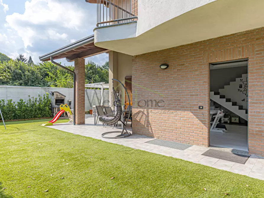 Immagine 9 di Casa bifamiliare in vendita  a Albavilla