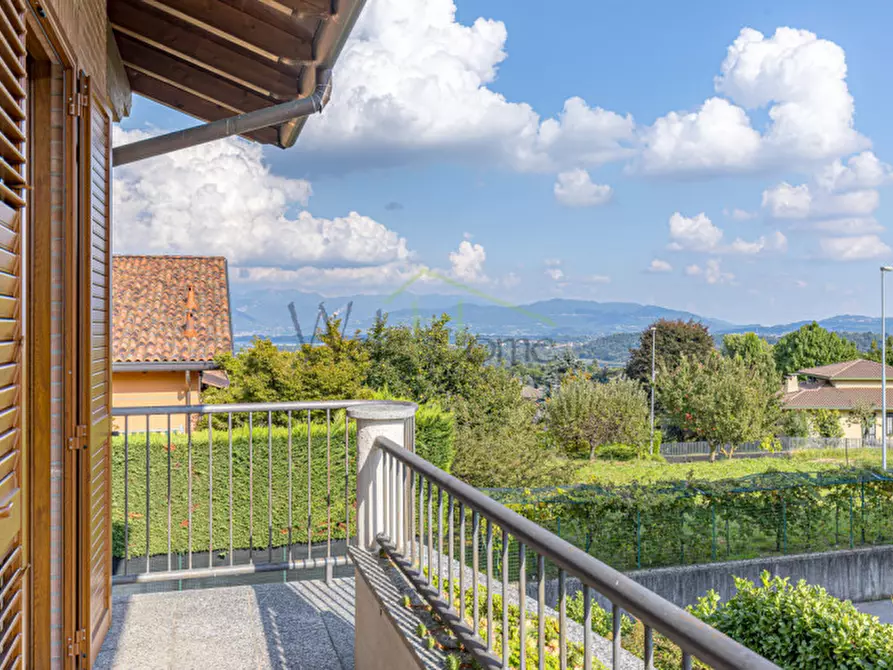 Immagine 27 di Casa bifamiliare in vendita  a Albavilla