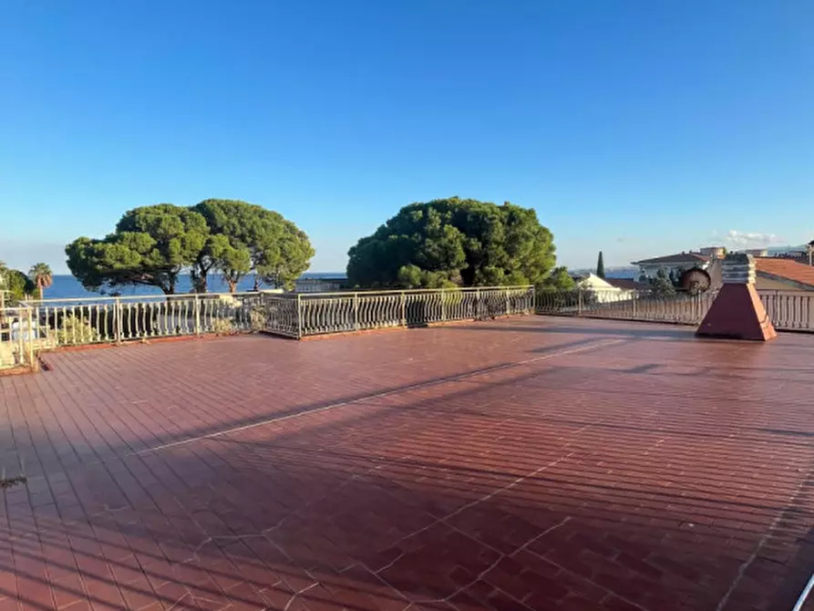 Immagine 10 di Villa in vendita  in C.DA PIETRAGRANDE a Montauro