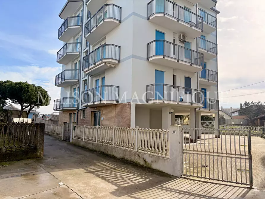 Immagine 13 di Appartamento in vendita  in Viale Mar Adriatico 55 a Comacchio