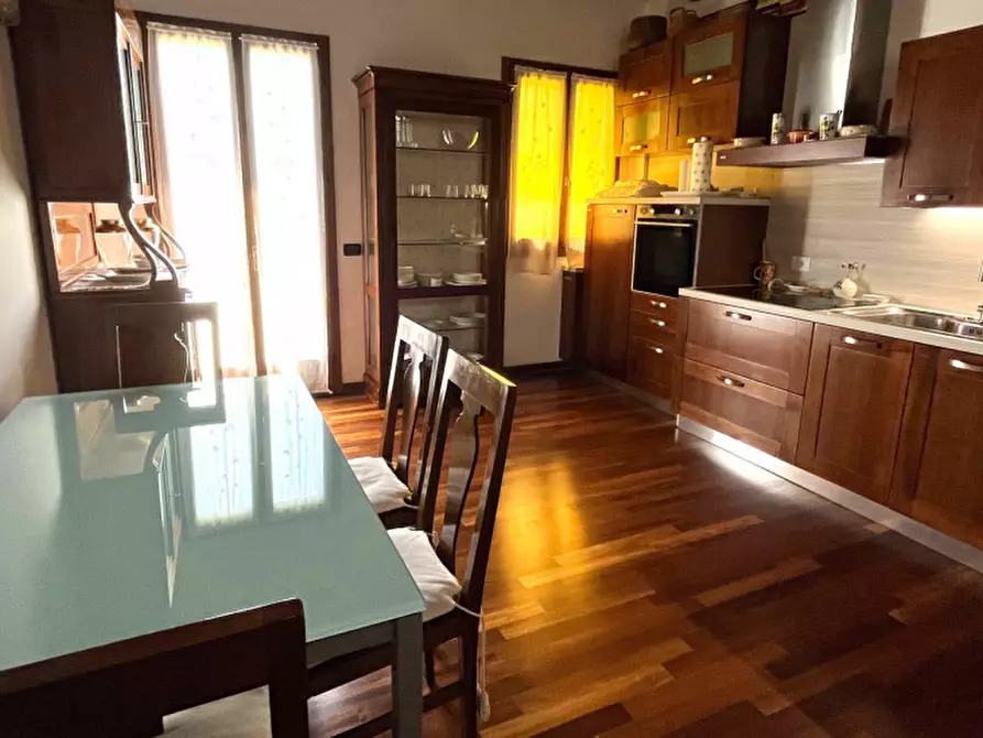 Immagine 4 di Appartamento in vendita  in Via Roma a Poiana Maggiore