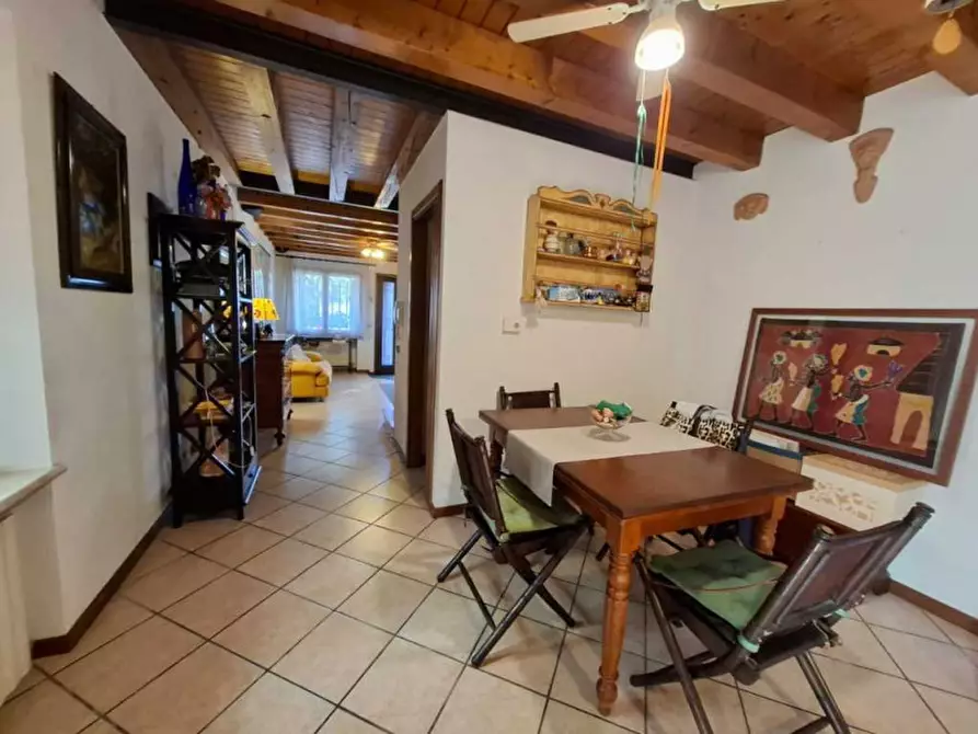 Immagine 7 di Appartamento in vendita  a Villafranca Di Verona