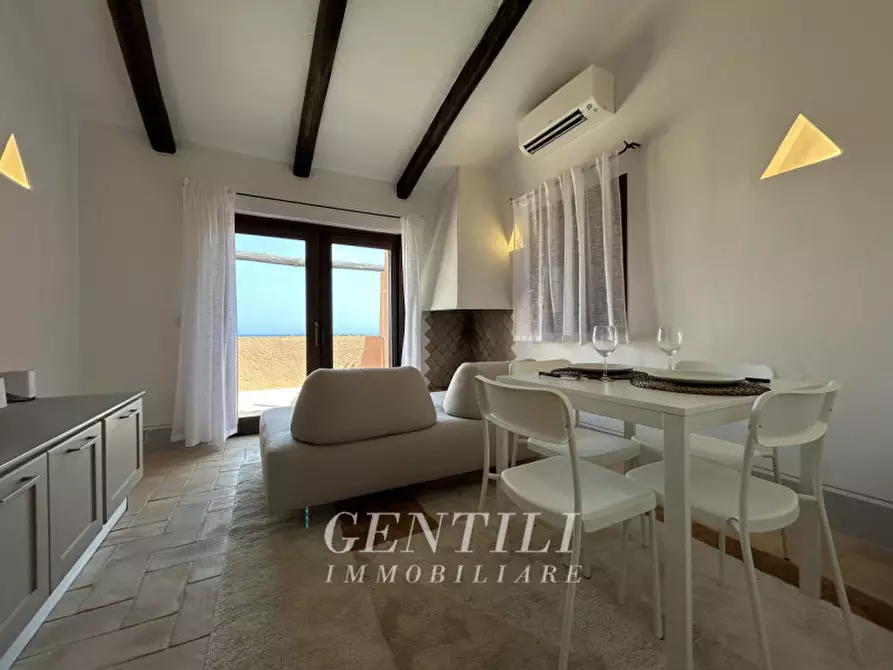 Immagine 4 di Appartamento in vendita  in Via Orecchioni a Arzachena