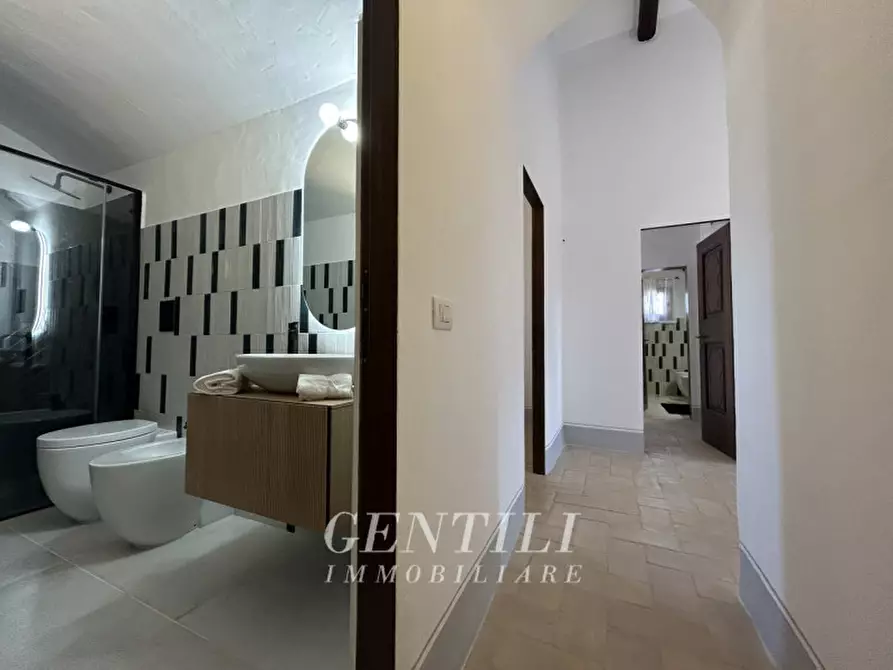 Immagine 9 di Appartamento in vendita  in Via Orecchioni a Arzachena