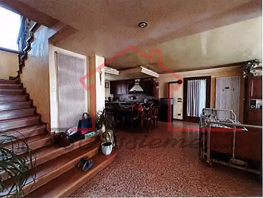 Immagine 2 di Casa indipendente in vendita  in Via Ortigara a San Martino Di Lupari