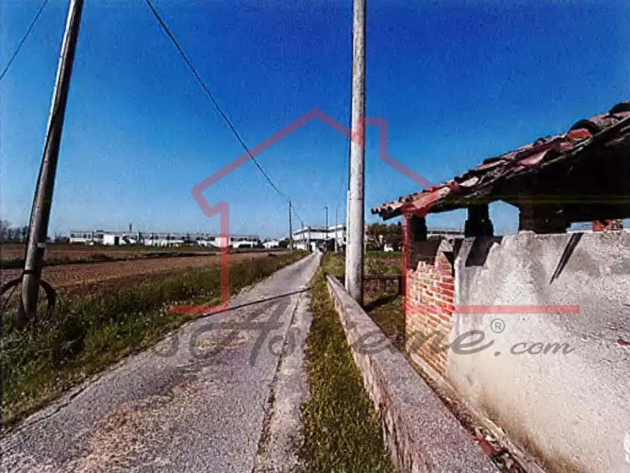 Immagine 34 di Casa indipendente in vendita  in Via Ortigara a San Martino Di Lupari