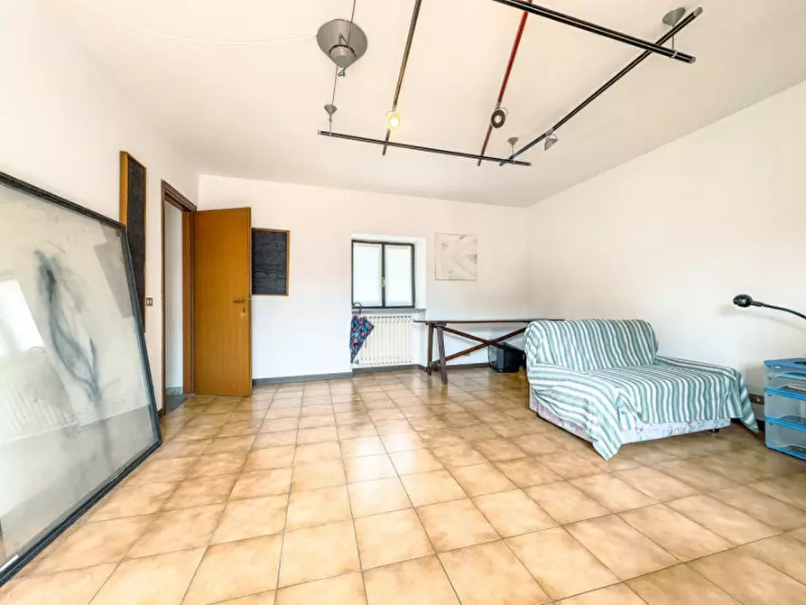 Immagine 5 di Appartamento in vendita  in Via B. Maioni, 32 a Borgomanero