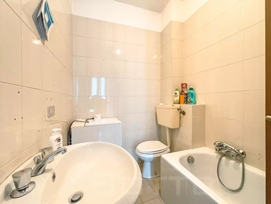 Immagine 16 di Appartamento in vendita  in Via B. Maioni, 32 a Borgomanero