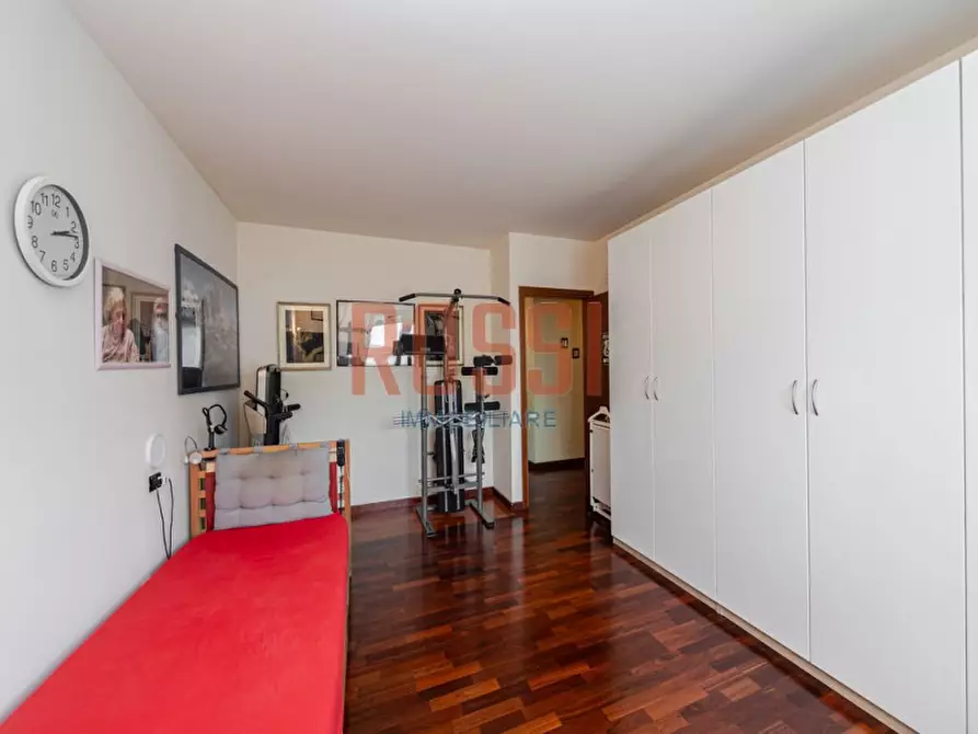 Immagine 13 di Appartamento in vendita  in VIA RIVA a Monza