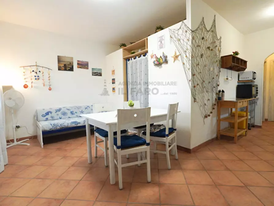 Immagine 5 di Appartamento in vendita  in Via Cala Chiesa a La Maddalena