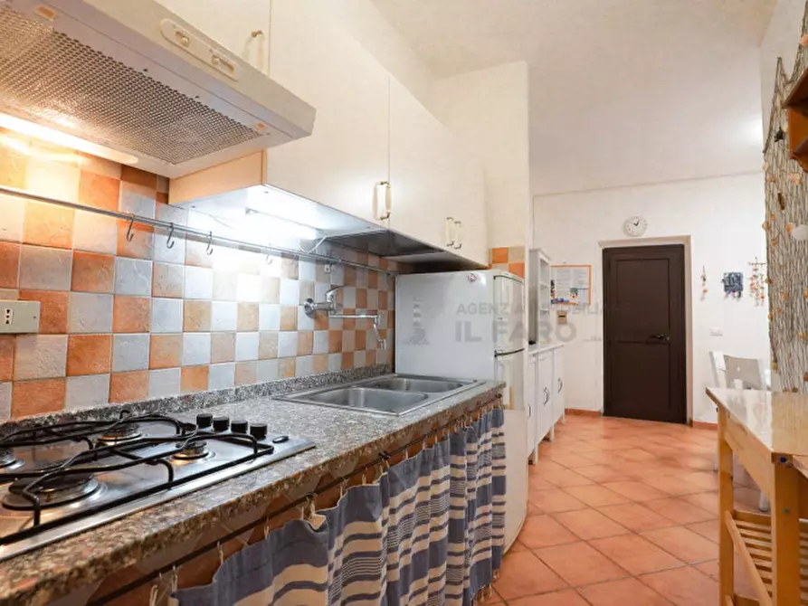 Immagine 10 di Appartamento in vendita  in Via Cala Chiesa a La Maddalena