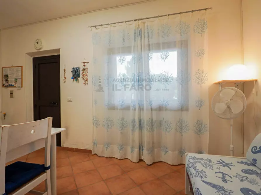 Immagine 11 di Appartamento in vendita  in Via Cala Chiesa a La Maddalena