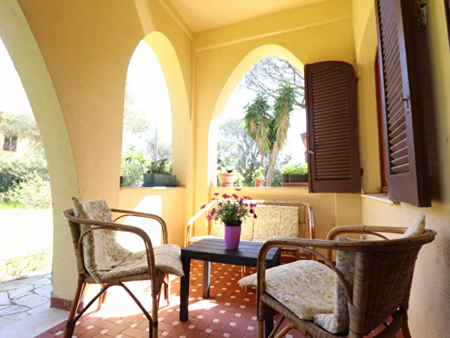 Immagine 19 di Casa indipendente in vendita  in Strada Saturno 5 a Pula