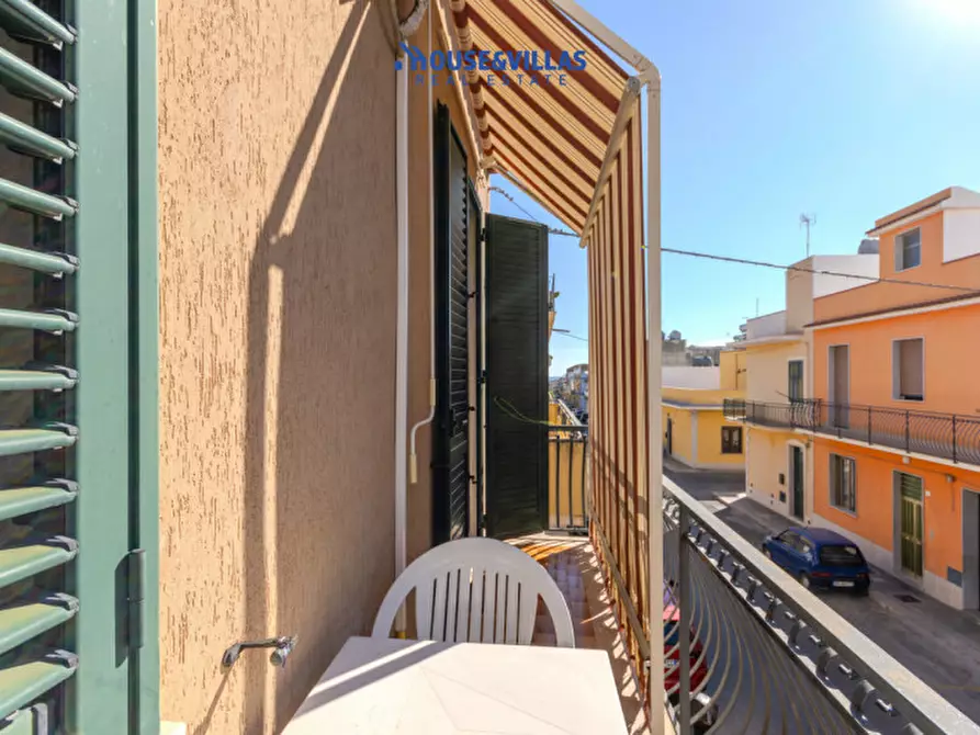 Immagine 19 di Casa indipendente in vendita  in via fratelli rosselli a Avola