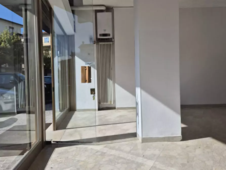 Immagine 7 di Negozio in vendita  in Viale Venezia 6 a Cassola