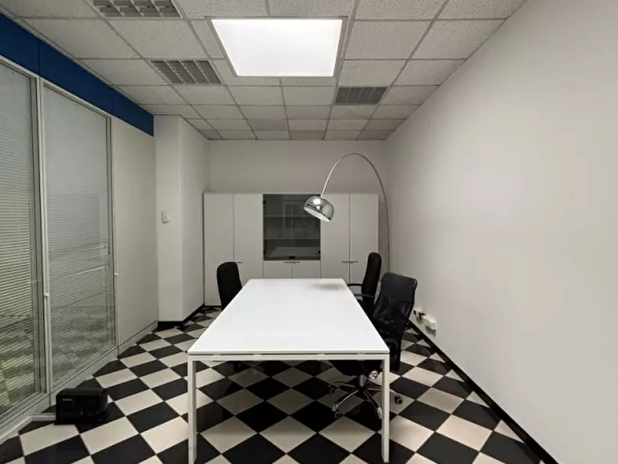 Immagine 10 di Ufficio in affitto  in VIA DELLA CROCE ROSSA a Padova