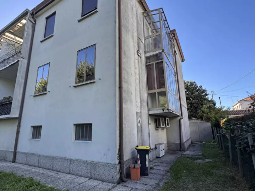 Immagine 2 di Appartamento in vendita  in Stra Via Mazzini a Stra