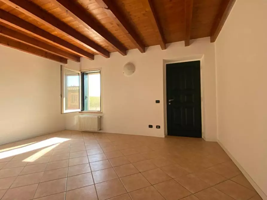 Immagine 5 di Appartamento in vendita  a Mozzecane