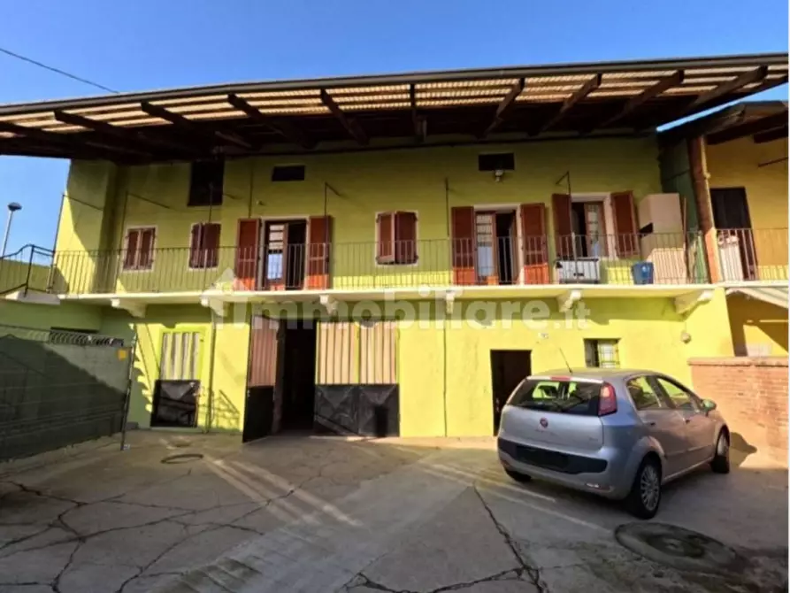 Immagine 1 di Casa indipendente in vendita  in Strada Statale 11 Padana Superiore,12 a Verolengo